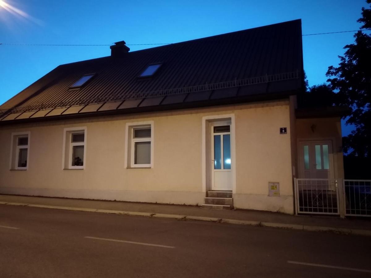 Apartman Cardak Apartment Gospic Exterior photo