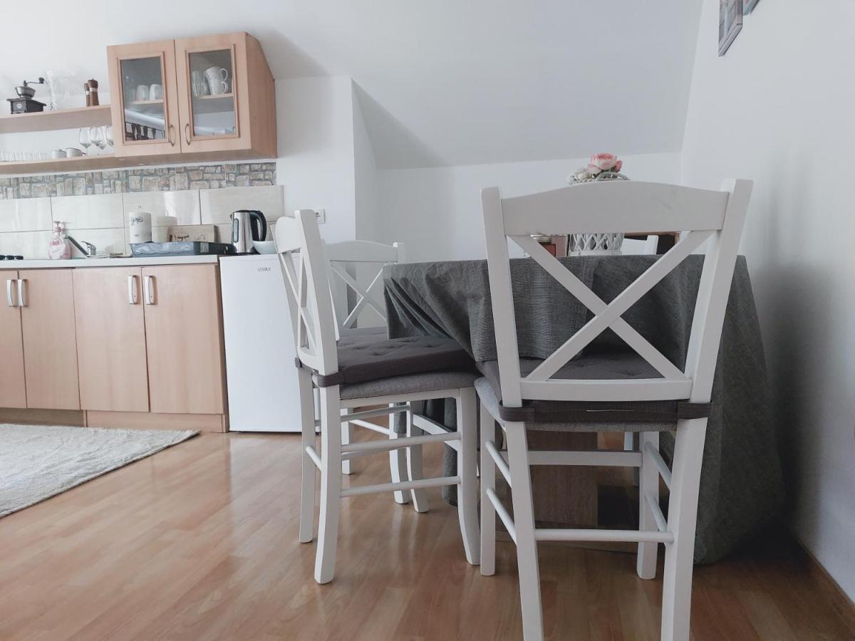 Apartman Cardak Apartment Gospic Exterior photo